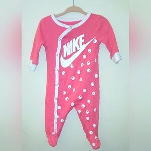 Nike Pink Pajamas Size 6 months